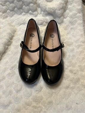 Classic Black Patent Mary Jane Kids Shoes
